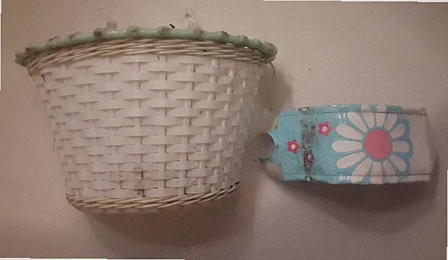 Girls Bike - BASKET for handlebars , white, w/straps, pretty dirty/worn